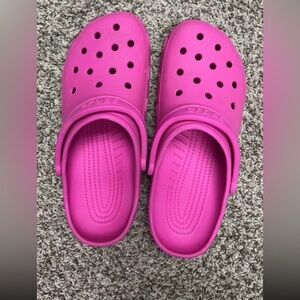 Men’s crocs
